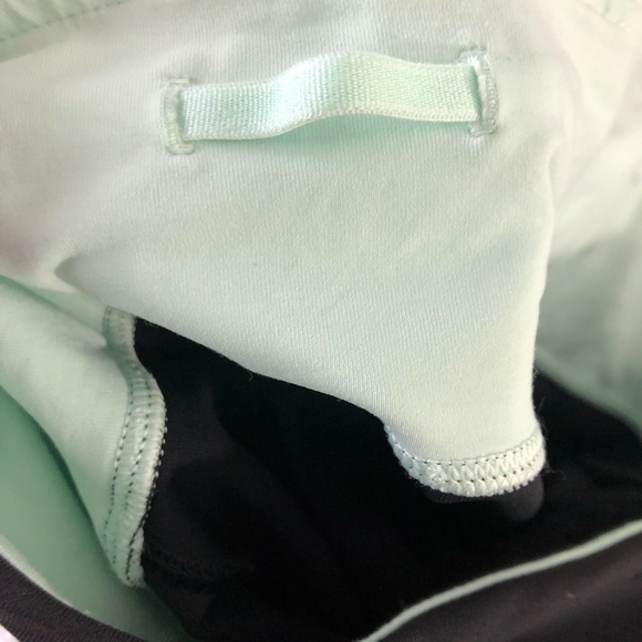 Lululemon Black and Gray Zip Pocket Running Pants - Picture 8 of 8